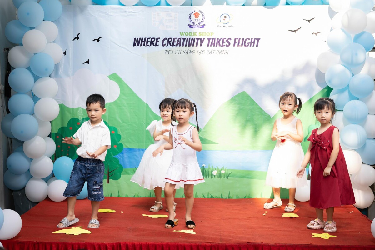 dạy bé giao tiếp tiếng Anh tự nhiên