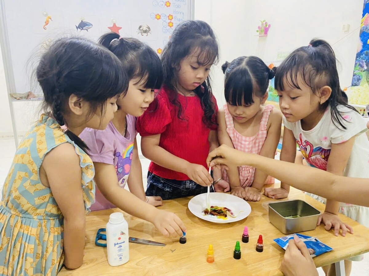 luyện nói tiếng Anh cho bé tại nhà