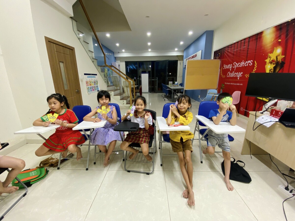 học từ vựng tiếng Anh cho bé